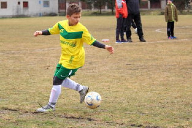 开云注册-国足球员体能恢复训练取得进展，国足体能训练标准